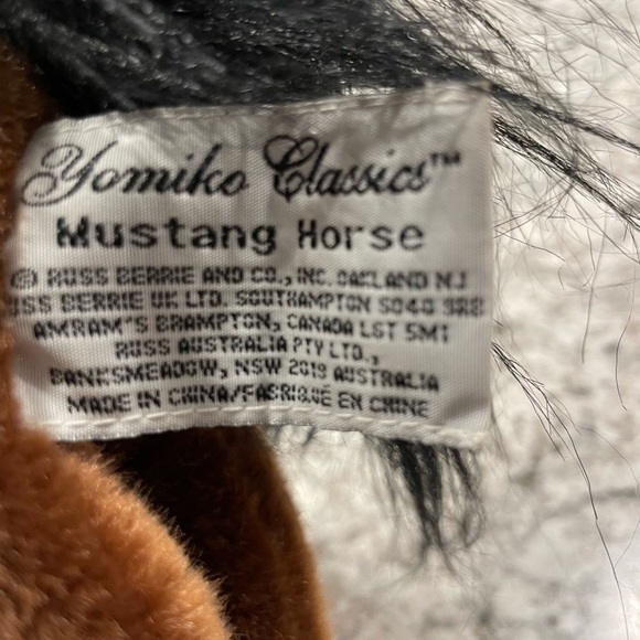 Mustang Stuffed plush Horse Russ Berrie Brown and Black Yomiko Classics - Picture 8 of 9